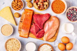 Excesso de proteína na dieta: saiba os riscos