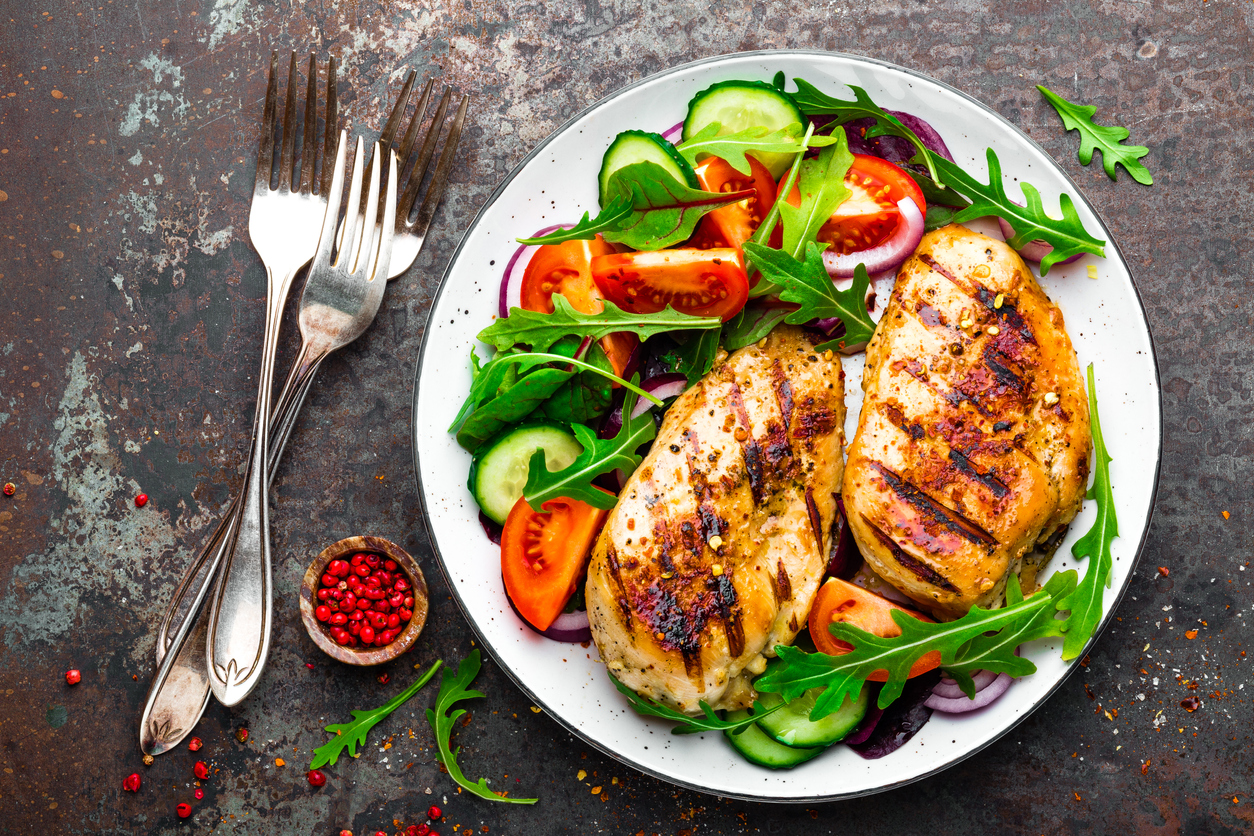 Receitas fitness para jantar: 5 opções práticas e saborosas - Vitat
